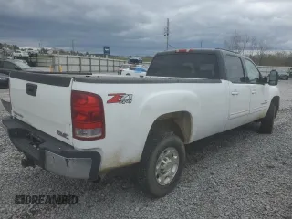 2008 GMC Sierra 3500HD SRW SLT z VIN 1GTHK33698F143679, wystawiony jako Copart lot #50170115 z przebiegiem 417 088 mil mil oraz Czysty tytuł • Clean title. Historia ofert i sprzedaży dostępna na DreamBid. Obrazek 3.