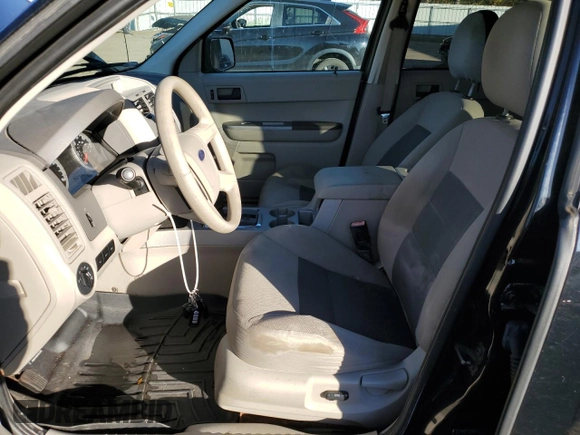 2008 Ford Escape XLT with VIN 1FMCU93168KD23345, listed as a Copart auction lot 77482674 with 142,607 mi miles and Clean title. Bid and sale history available at DreamBid. Image 7.