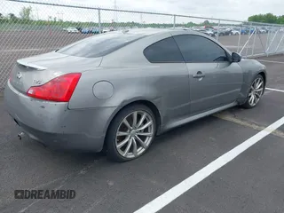 2009 Infiniti G37 with VIN JNKCV64E39M606355, listed as a IAAI auction lot 42025375 with 203,294 mi miles and . Bid and sale history available at carsss.com. Image 4.