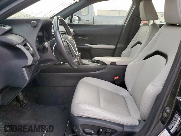 2020 Lexus UX 200 with VIN JTHX3JBH8L2021412, listed as a Copart auction lot 58896875 with 47,907 mi miles and Salvage title. Bid and sale history available at DreamBid. Image 7.