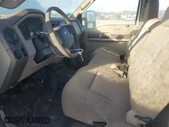 2008 Ford F-350 XL with VIN 1FTWX31528EE31715, listed as a Copart auction lot 81726134 with 127,362 mi miles and Clean Title. Bid and sale history available at DreamBid. Image 7.