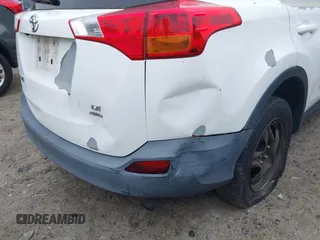 2013 Toyota RAV4 LE z VIN 2T3BFREV2DW026911, wystawiony jako IAAI lot #42463552 z przebiegiem 143 525 mil mil oraz . Historia ofert i sprzedaży dostępna na DreamBid. Obrazek 6.