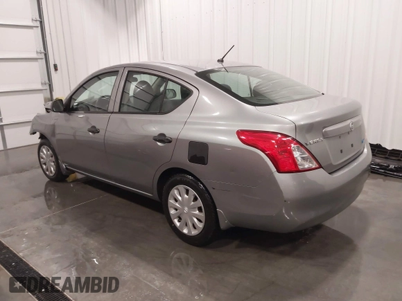 2012 Nissan Versa SV with VIN 3N1CN7AP0CL910681, listed as a IAAI auction lot 41405297 with 77,635 mi miles. Bid and sale history available at carsss.com. Image 3.