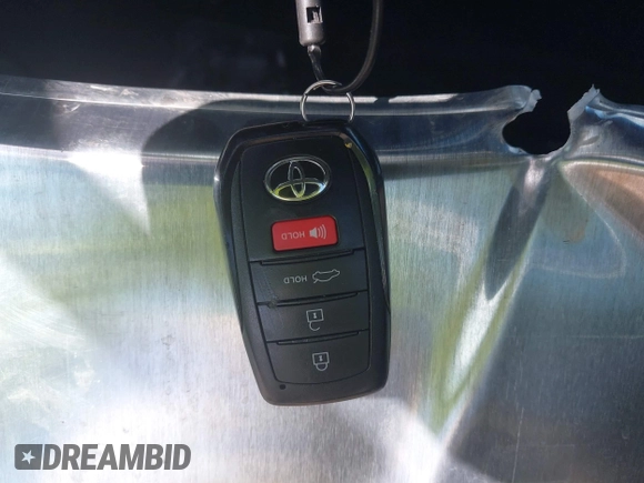 2025 Toyota Camry LE with VIN 4T1DAACK6SU082583, listed as a IAAI auction lot 42233444 with 18,935 mi miles and . Bid and sale history available at DreamBid. Image 11.