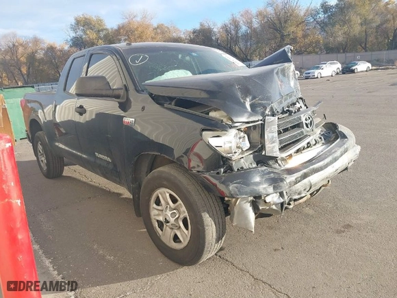 2013 Toyota Tundra 4WD Truck with VIN 5TFUW5F16DX318389, listed as a IAAI auction lot 40647884 with 1 mi miles. Bid and sale history available at carsss.com. Image 1.