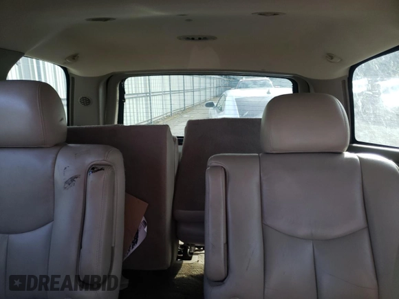 2004 Chevrolet Tahoe LT with VIN 1GNEC13Z84R298187, listed as a Copart auction lot 64256445 with 249,804 mi miles and Salvage title. Bid and sale history available at DreamBid. Image 11.