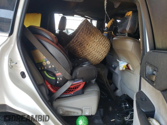 2018 Toyota Highlander Limited с VIN 5TDDZRFH0JS907340, выставлен на аукционе Copart как лот 62145195 с пробегом Не указан миль и На запчасти • Non repairable. История ставок и продаж доступна на DreamBid. Изображение 11.