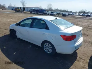 2013 Kia Forte EX with VIN KNAFU4A20D5738442, listed as a IAAI auction lot 41763829 with 127,968 mi miles. Bid and sale history available at carsss.com. Image 3.