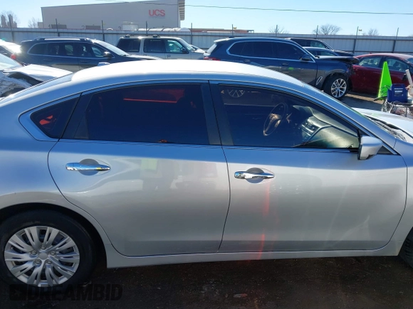 2015 Nissan Altima 2.5 S with VIN 1N4AL3AP6FC256813, listed as a IAAI auction lot 41417833 with 237,936 mi miles. Bid and sale history available at carsss.com. Image 14.