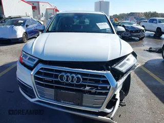 2019 Audi Q5 Premium Plus with VIN WA1BNAFYXK2096914, listed as a IAAI auction lot 41661781 with 51,691 mi miles. Bid and sale history available at carsss.com. Image 11.
