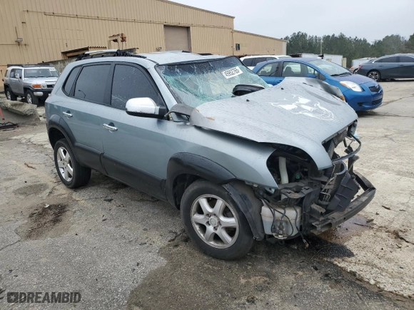 2005 Hyundai Tucson GLS with VIN KM8JN12D25U132278, listed as a Copart auction lot 45952765 with 0 mi miles and Salvage Title. Bid and sale history available at carsss.com. Image 4.