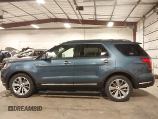 2018 Ford Explorer Limited z VIN 1FM5K8F88JGB67030, wystawiony jako IAAI lot #42351707 z przebiegiem 145 050 mil mil oraz . Historia ofert i sprzedaży dostępna na DreamBid. Obrazek 14.