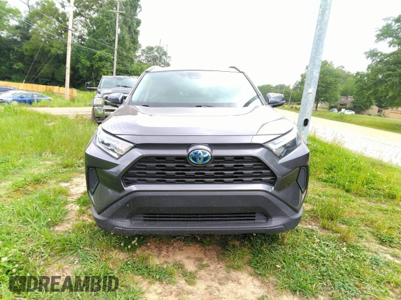 2023 Toyota RAV4 Hybrid LE z VIN 4T3MWRFV4PU090900, wystawiony jako IAAI lot #42299116 z przebiegiem 61 177 mil mil oraz . Historia ofert i sprzedaży dostępna na DreamBid. Obrazek 12.