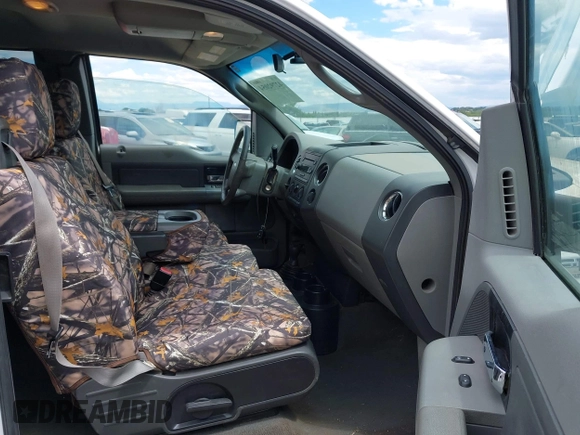 2006 Ford F-150 XLT with VIN 1FTPX14506NA52276, listed as a IAAI auction lot 42792054 with 204,819 mi miles and . Bid and sale history available at DreamBid. Image 5.