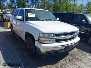 2005 Chevrolet Tahoe Z71 with VIN 1GNEC13T75R137262, listed as a IAAI auction lot 41986209 with 292,885 mi miles. Bid and sale history available at carsss.com. Image 1.