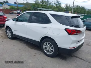 2023 Chevrolet Equinox LS z VIN 3GNAXHEG2PL258285, wystawiony jako IAAI lot #42341418 z przebiegiem 5 360 mil mil oraz . Historia ofert i sprzedaży dostępna na DreamBid. Obrazek 3.