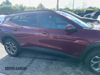 2025 Chevrolet Trax LT с VIN KL77LHEP5SC259740, выставлен на аукционе Copart как лот 91179905 с пробегом 4 285 миль миль и Чистый • Clean title. История ставок и продаж доступна на DreamBid. Изображение 11.