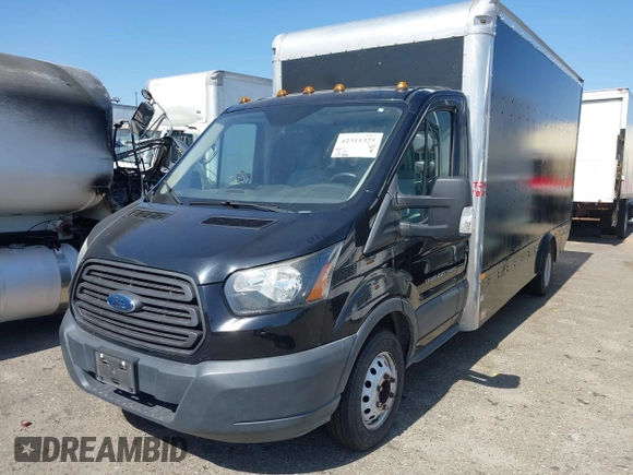 2017 Ford Transit z VIN 1FDBF9ZM9HKB18836, wystawiony jako IAAI lot #42311325 z przebiegiem 172 466 mil mil oraz . Historia ofert i sprzedaży dostępna na DreamBid. Obrazek 17.