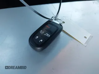 2019 Jeep Cherokee Altitude с VIN 1C4PJMLB4KD113512, выставлен на аукционе IAAI как лот 41620815 с пробегом 53 182 миль миль и . История ставок и продаж доступна на DreamBid. Изображение 11.