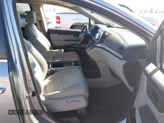 2019 Honda Odyssey EX-L with VIN 5FNRL6H76KB028490, listed as a IAAI auction lot 41636751 with 79,827 mi miles. Bid and sale history available at carsss.com. Image 5.
