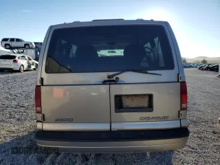 2002 Chevrolet Astro with VIN 1GNDM19X42B136240, listed as a Copart auction lot 87724935 with 195,652 mi miles and Salvage Title. Bid and sale history available at carsss.com. Image 6.