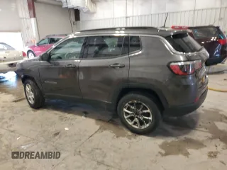 2022 Jeep Compass Latitude with VIN 3C4NJDBB1NT128394, listed as a Copart auction lot 61825165 with Not provided miles and Clean title. Bid and sale history available at DreamBid. Image 2.