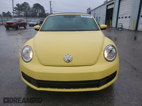 2013 Volkswagen Beetle 50s Edition with VIN 3VW5P7AT7DM828338, listed as a Copart auction lot 88228725 with 106,171 mi miles and Salvage title. Bid and sale history available at DreamBid. Image 5.