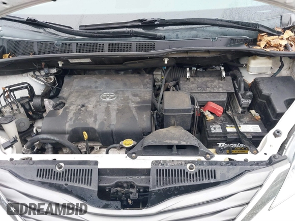 2014 Toyota Sienna XLE with VIN 5TDYK3DC2ES485846, listed as a IAAI auction lot 41693092 with 106,156 mi miles and . Bid and sale history available at DreamBid. Image 10.
