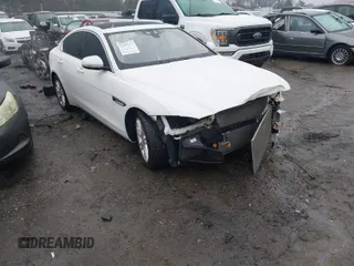 2018 Jaguar XE 25t Premium with VIN SAJAD4FX8JCP24380, listed as a IAAI auction lot 41423753 with 90,623 mi miles. Bid and sale history available at carsss.com. Image 1.