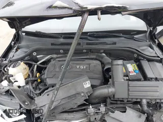 2017 Volkswagen Jetta GLI z VIN 3VW4T7AJ1HM347867, wystawiony jako IAAI lot #42408757 z przebiegiem 82 905 mil mil oraz . Historia ofert i sprzedaży dostępna na DreamBid. Obrazek 10.