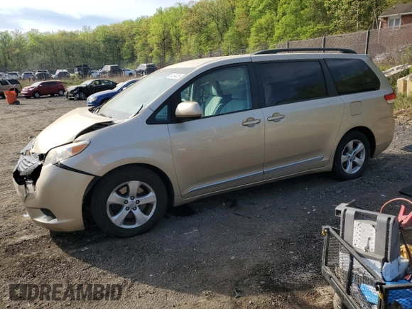 2014 Toyota Sienna LE AAS z VIN 5TDKK3DC2ES444056, wystawiony jako Copart lot #54064405 z przebiegiem 146 550 mil mil oraz Szkoda całkowita • Salvage title. Historia ofert i sprzedaży dostępna na DreamBid. Obrazek 1.