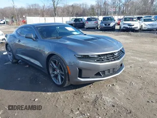 2020 Chevrolet Camaro 1SS z VIN 1G1FF1R75L0103085, wystawiony jako IAAI lot #41220609 z przebiegiem 46 116 mil mil oraz . Historia ofert i sprzedaży dostępna na DreamBid. Obrazek 1.