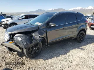 2019 Ford Escape Titanium with VIN 1FMCU0J95KUC27531, listed as a Copart auction lot 53879255 with 48,256 mi miles and Salvage Title. Bid and sale history available at carsss.com. Image 1.