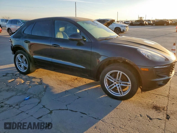 2018 Porsche Macan with VIN WP1AA2A50JLB22704, listed as a Copart auction lot 44987625 with 37,370 mi miles and Salvage title. Bid and sale history available at DreamBid. Image 4.