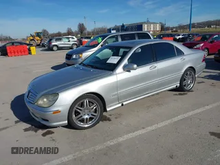 2001 Mercedes-Benz S-Class 6.0L with VIN WDBNG78J61A137932, listed as a IAAI auction lot 41134529 with 1 mi miles. Bid and sale history available at carsss.com. Image 2.