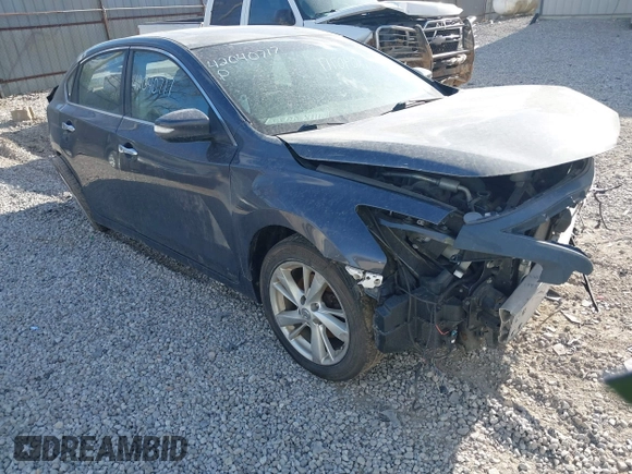 2013 Nissan Altima SV with VIN 1N4AL3AP2DC165065, listed as a IAAI auction lot 42040717 with 142,996 mi miles and . Bid and sale history available at carsss.com. Image 1.