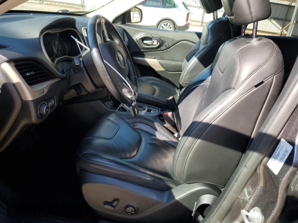 2017 Jeep Cherokee Limited with VIN 1C4PJLDB6HD233183, listed as a Copart auction lot 47366205 with 58,748 mi miles and Salvage Title. Bid and sale history available at carsss.com. Image 7.