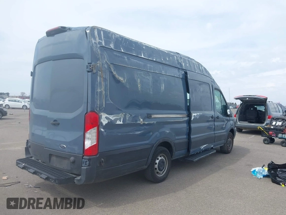 2019 Ford Transit с VIN 1FTYR3XM1KKB78350, выставлен на аукционе IAAI как лот 41958157 с пробегом 82 124 миль миль и . История ставок и продаж доступна на DreamBid. Изображение 4.