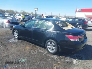 2012 Honda Accord SE z VIN 1HGCP2F60CA122566, wystawiony jako IAAI lot #41879918 z przebiegiem 111 961 mil mil oraz . Historia ofert i sprzedaży dostępna na DreamBid. Obrazek 3.