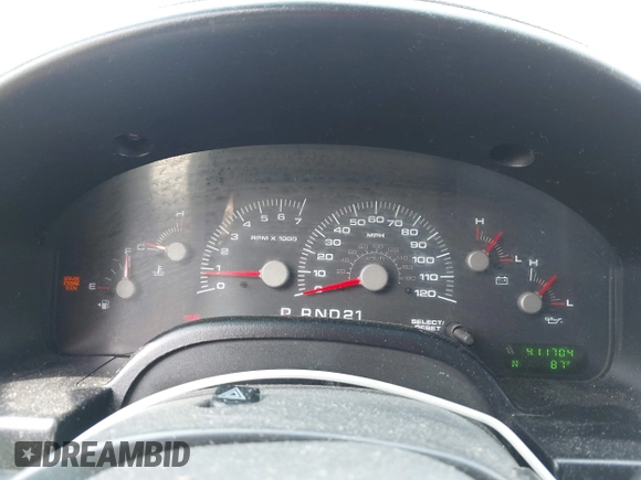 2003 Ford Expedition Special Service with VIN 1FMPU16L73LC13942, listed as a IAAI auction lot 42447576 with 411,704 mi miles and . Bid and sale history available at DreamBid. Image 7.