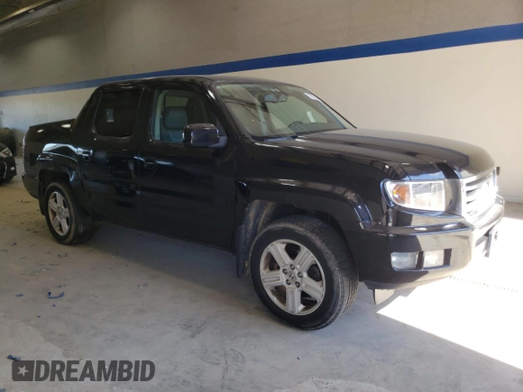 2013 Honda Ridgeline RTL with VIN 5FPYK1F53DB013944, listed as a Copart auction lot 77852904 with 82,853 mi miles and Salvage Title. Bid and sale history available at carsss.com. Image 4.