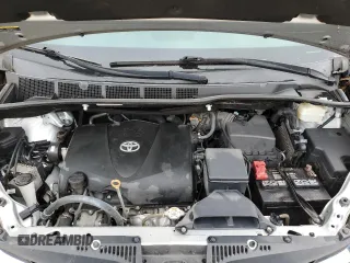 2020 Toyota Sienna LE Auto Access Seat с VIN 5TDKZ3DC1LS040092, выставлен на аукционе Copart как лот 61217895 с пробегом 88 849 миль миль и Списание • Salvage title. История ставок и продаж доступна на DreamBid. Изображение 12.