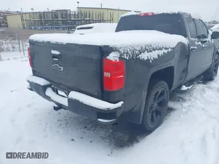 2018 Chevrolet Silverado 1500 LT with VIN 1GCVKRECXJZ116262, listed as a IAAI auction lot 41572273 with 221,864 mi miles. Bid and sale history available at carsss.com. Image 4.