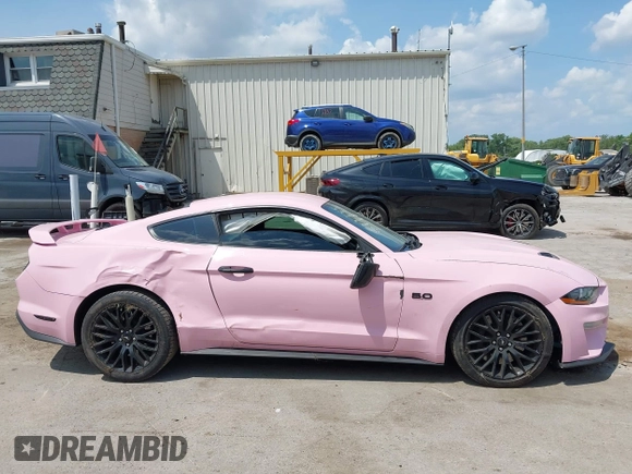 2020 Ford Mustang GT z VIN 1FA6P8CF5L5167150, wystawiony jako IAAI lot #42532222 z przebiegiem 72 292 mil mil oraz . Historia ofert i sprzedaży dostępna na DreamBid. Obrazek 13.