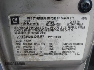 2004 Chevrolet Silverado 1500 LS with VIN 2GCEC19V041298867, listed as a IAAI auction lot 42069312 with 322,484 mi miles. Bid and sale history available at carsss.com. Image 9.