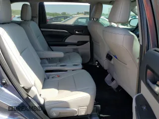 2019 Toyota Highlander Limited z VIN 5TDYZRFH1KS317571, wystawiony jako Copart lot #56757035 z przebiegiem 58 953 mil mil oraz Czysty tytuł • Clean title. Historia ofert i sprzedaży dostępna na DreamBid. Obrazek 11.