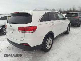 2018 Kia Sorento LX with VIN 5XYPGDA34JG404831, listed as a IAAI auction lot 41649771 with 81,819 mi miles. Bid and sale history available at carsss.com. Image 4.
