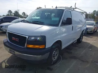 2020 GMC Savana Cargo Van with VIN 1GTW7AFG7L1265254, listed as a IAAI auction lot 40863188 with 86,054 mi miles. Bid and sale history available at carsss.com. Image 2.