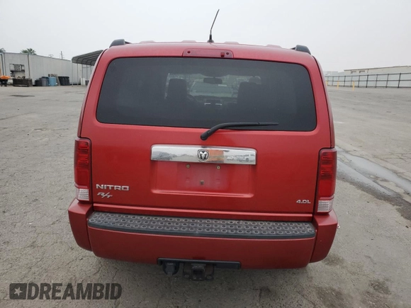 2007 Dodge Nitro R/T z VIN 1D8GT58647W733396, wystawiony jako Copart lot #83948934 z przebiegiem 47 944 mil mil oraz Szkoda całkowita • Salvage title. Historia ofert i sprzedaży dostępna na DreamBid. Obrazek 6.