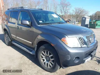 2012 Nissan Pathfinder SV with VIN 5N1AR1NB4CC639183, listed as a IAAI auction lot 42010428 with 145,371 mi miles. Bid and sale history available at carsss.com. Image 1.